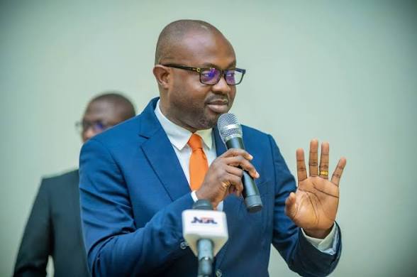 Eid-ul-fitr: FG declares Thursday, Friday public holidays